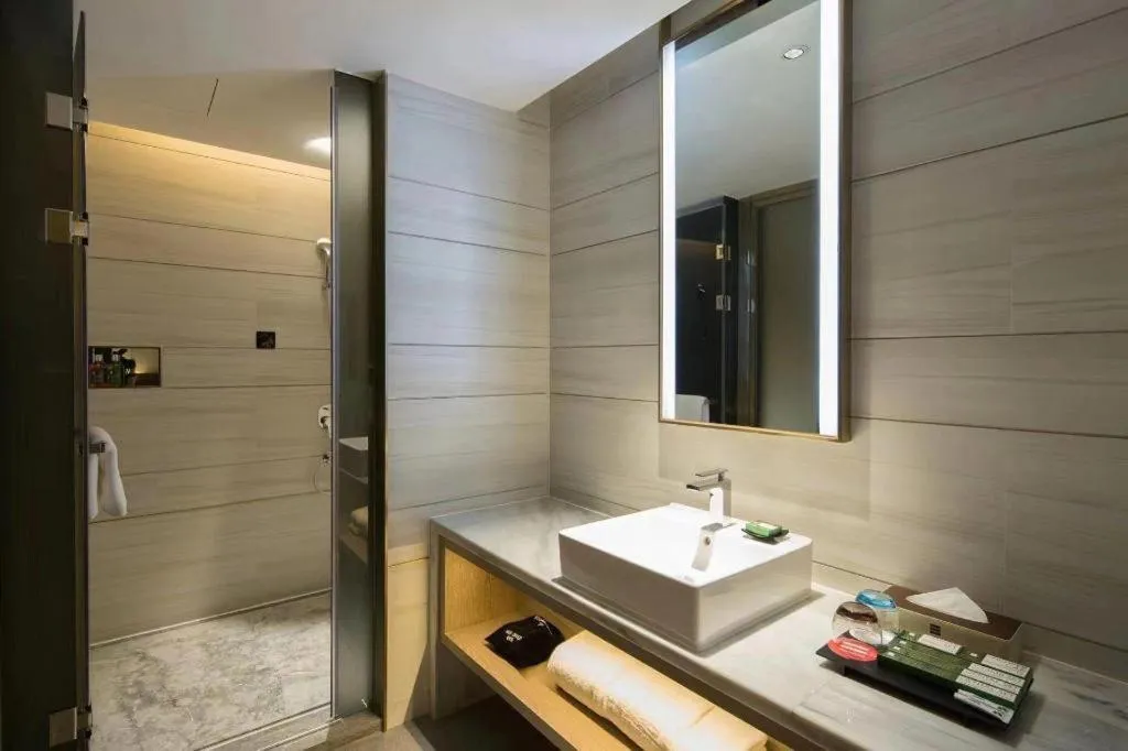 Echarm Plus Hotel Changsha High-speed Railway South Station Desiqin