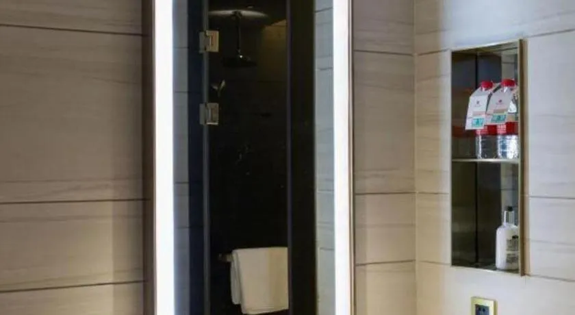 Echarm Plus Hotel Changsha High-speed Railway South Station Desiqin