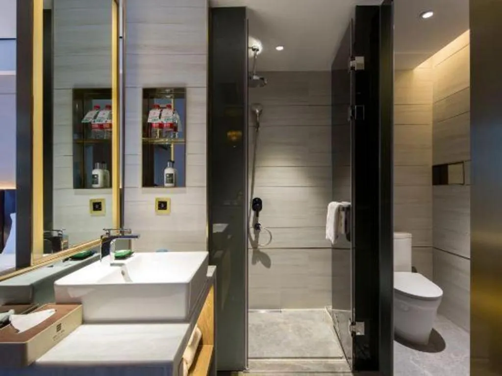 Echarm Plus Hotel Changsha High-speed Railway South Station Desiqin