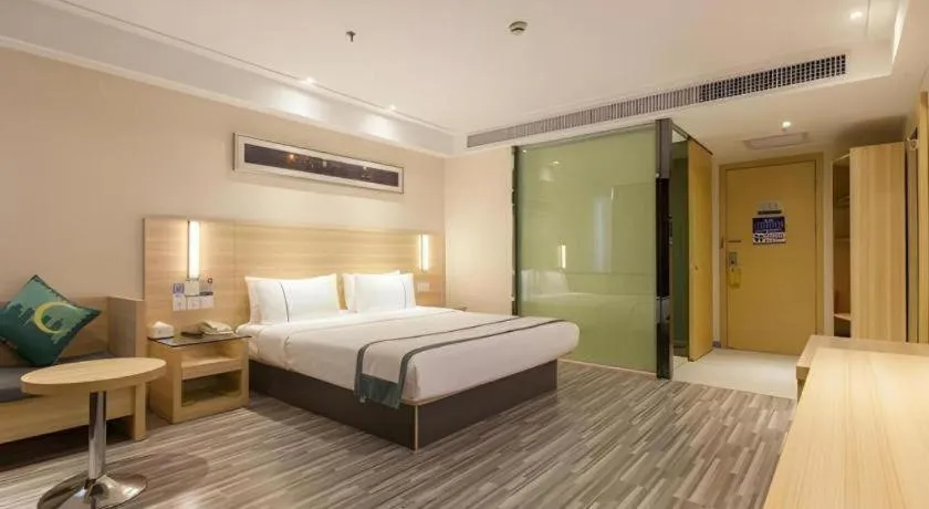 Bed in City Comfort Inn Wuhan Wangjiawan Longyangcun Metro Station