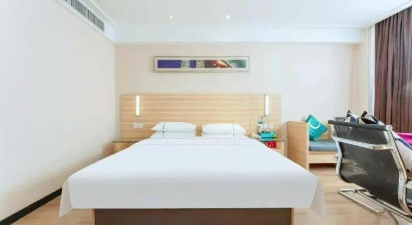 Bed in City Comfort Inn Wuhan Wangjiawan Longyangcun Metro Station