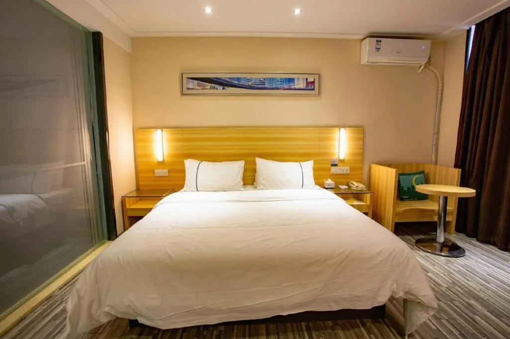 Bed in City Comfort Inn Wuhan Hongshan District Baishazhou Huangjiahu University Town