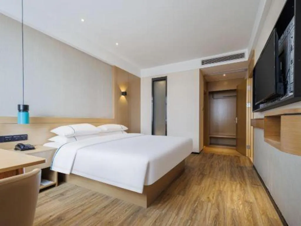 Bed in City Comfort Inn Wuhan Hongshan District Baishazhou Huangjiahu University Town