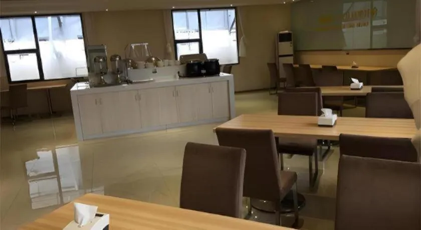 City Comfort Inn Wuhan Hongshan District Baishazhou Huangjiahu University Town