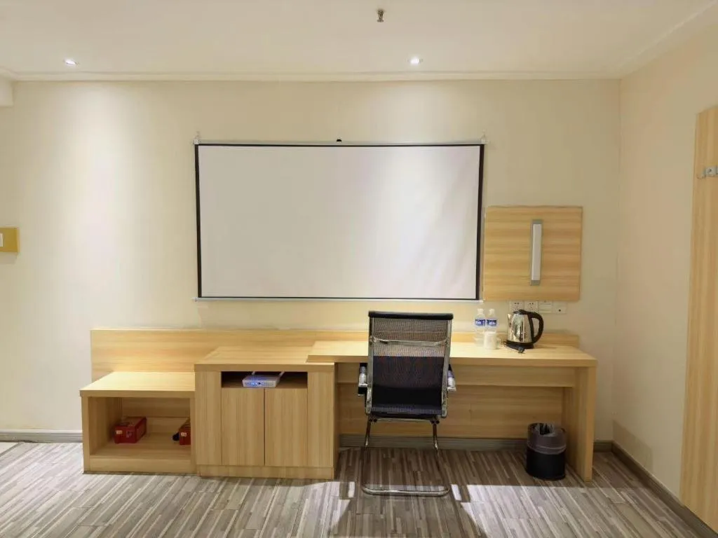 City Comfort Inn Wuhan Hongshan District Baishazhou Huangjiahu University Town