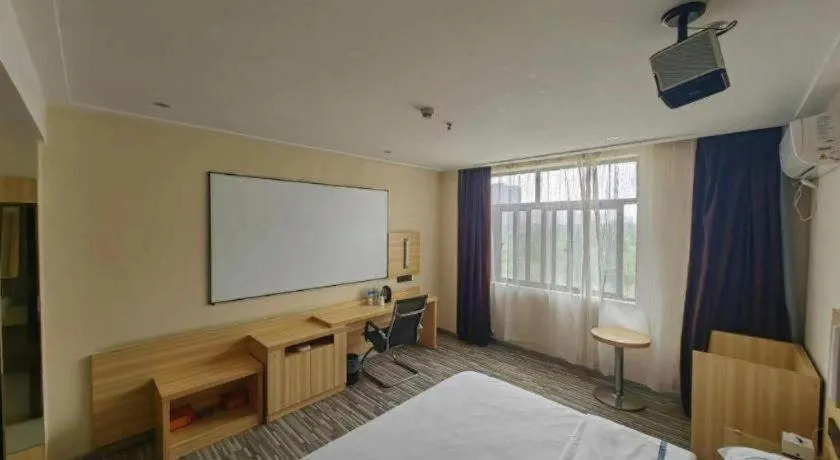 Bed in City Comfort Inn Wuhan Hongshan District Baishazhou Huangjiahu University Town