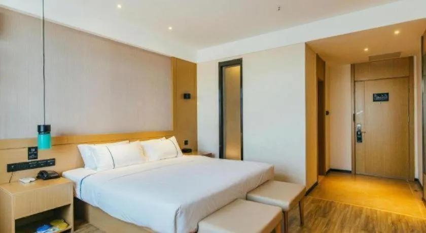 Bed in City Comfort Inn Wuhan Hongshan District Baishazhou Huangjiahu University Town