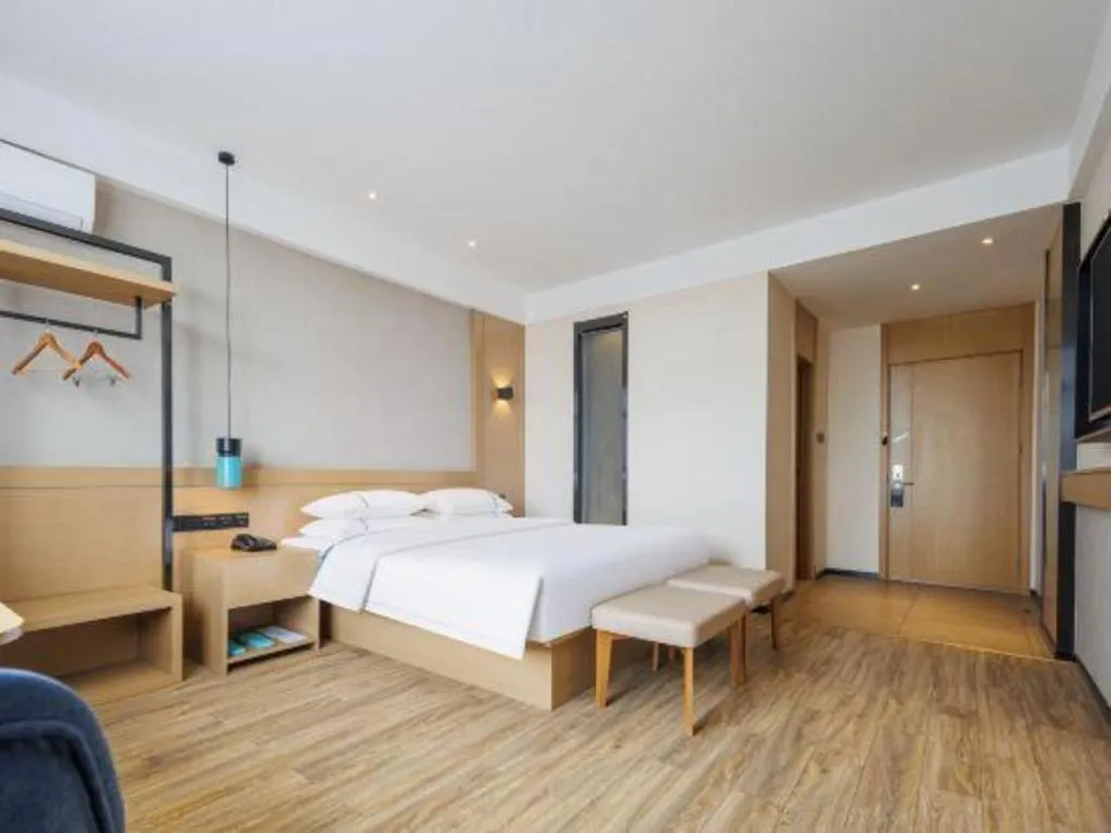 Bed in City Comfort Inn Wuhan Hongshan District Baishazhou Huangjiahu University Town