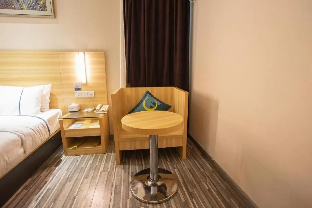 Bed in City Comfort Inn Wuhan Hongshan District Baishazhou Huangjiahu University Town