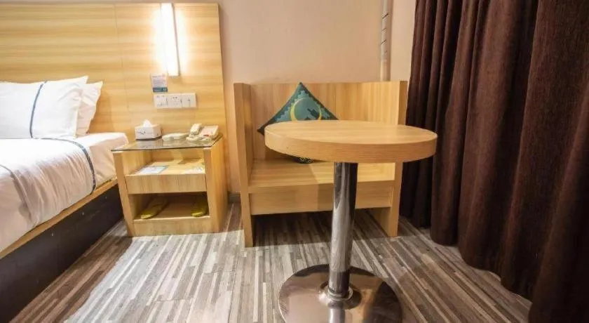 Bed in City Comfort Inn Wuhan Hongshan District Baishazhou Huangjiahu University Town