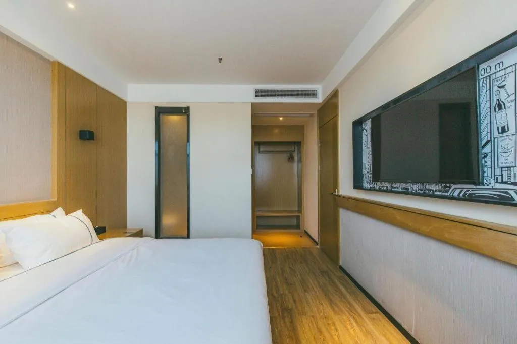 Bed in City Comfort Inn Wuhan Hongshan District Baishazhou Huangjiahu University Town