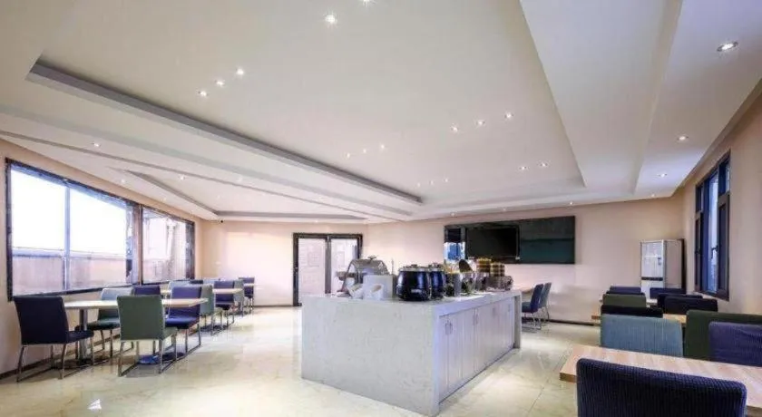 City Comfort Inn Wuhan Hongshan District Baishazhou Huangjiahu University Town