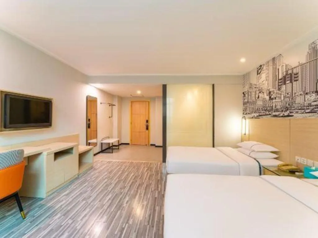 Bed in City Comfort Inn Guangzhou Dashi Metro Station Zoo Main Branch