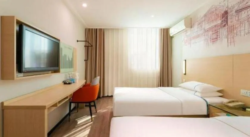 Bed in City Comfort Inn Guangzhou Dashi Metro Station Zoo Main Branch