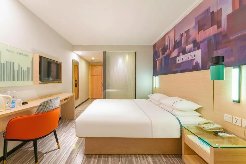 Bed in City Comfort Inn Guangzhou Dashi Metro Station Zoo Main Branch