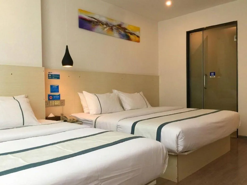 Bed in City Comfort Inn Guangzhou Dashi Metro Station Zoo Main Branch