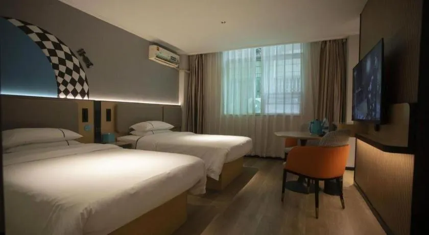 Bed in City Comfort Inn Guangzhou Dashi Metro Station Zoo Main Branch