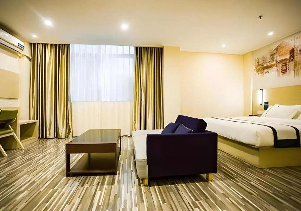 Bed in City Comfort Inn Guangzhou Dashi Metro Station Zoo Main Branch