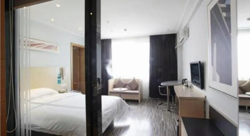 Bed in Jtour Inn Wuhan Hankou Railway East Plaza