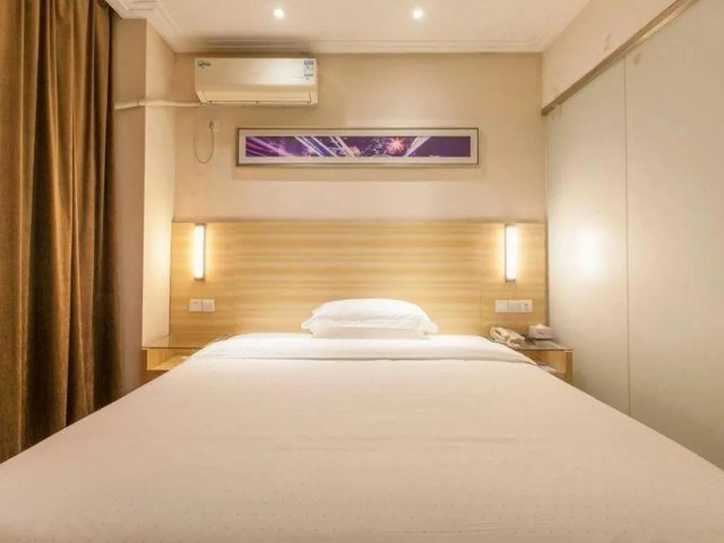 Bed in Jtour Inn Wuhan Hankou Railway East Plaza