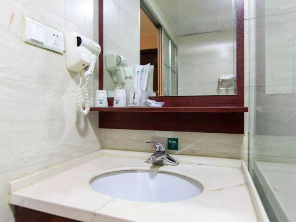 Jtour Inn Wuhan Hankou Railway East Plaza