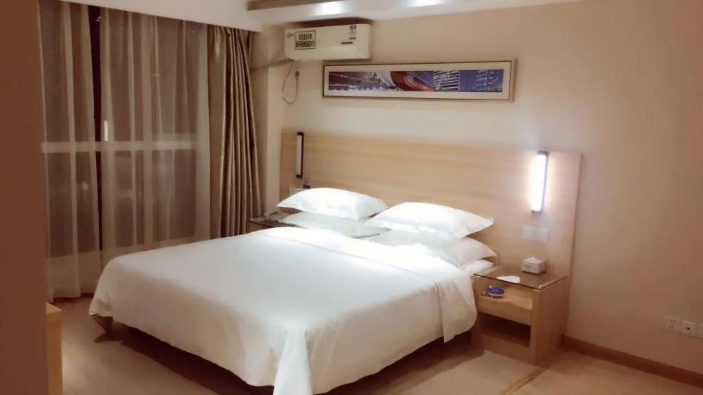 Bed in Jtour Inn Wuhan Hankou Railway East Plaza