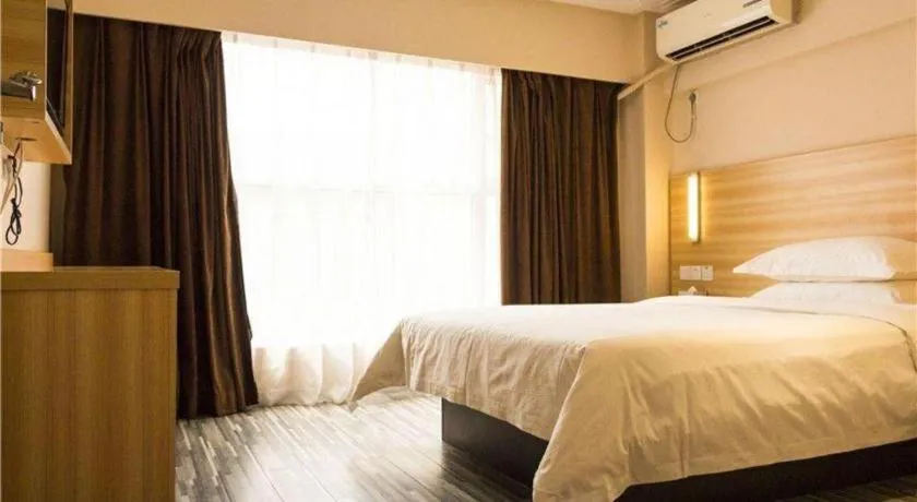 Bed in Jtour Inn Wuhan Hankou Railway East Plaza
