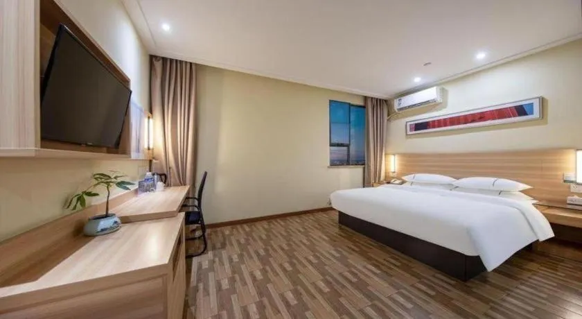 Bed in City Comfort Inn Shanghai International Tourism Resort Disney