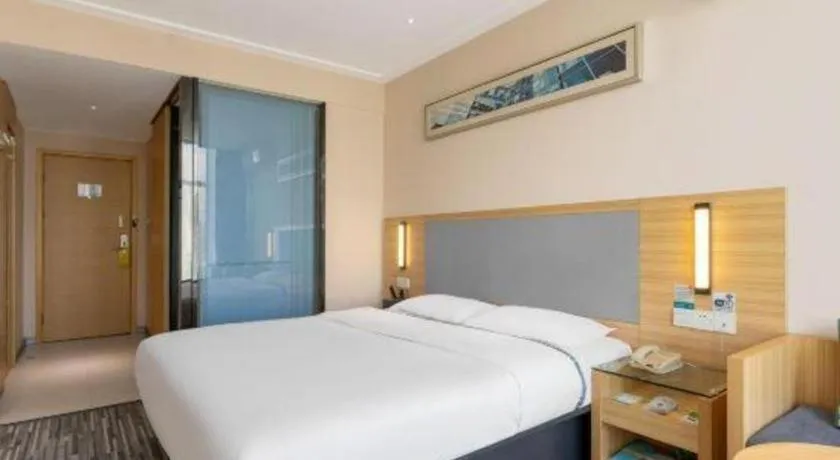 Bed in City Comfort Inn Wuhan Dongwu Avenue Light Rail Station
