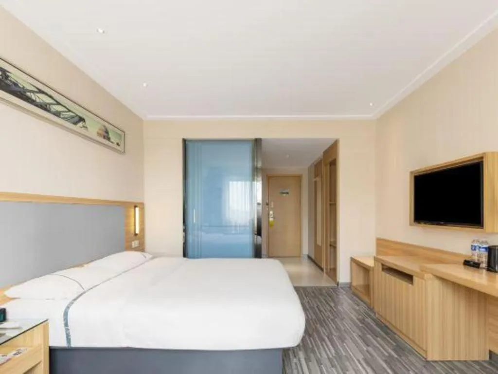 Bed in City Comfort Inn Wuhan Dongwu Avenue Light Rail Station