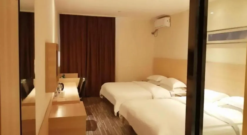 Bed in City Comfort Inn Wuhan Dongwu Avenue Light Rail Station