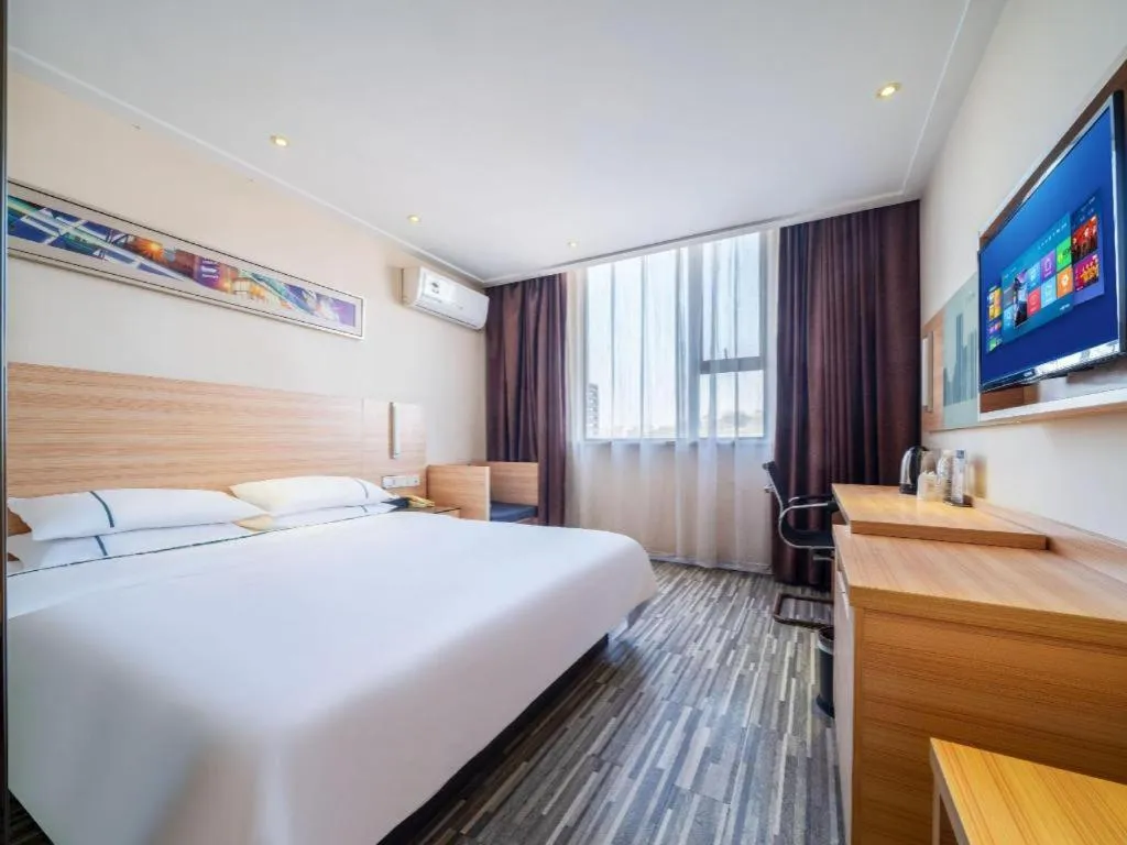 Bed in City Comfort Inn Wuhan Dongwu Avenue Light Rail Station