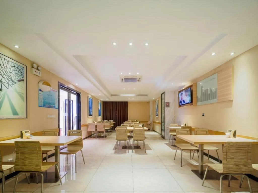 City Comfort Inn Wuhan Dongwu Avenue Light Rail Station