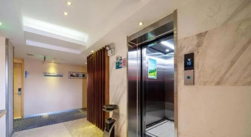 City Comfort Inn Wuhan Dongwu Avenue Light Rail Station