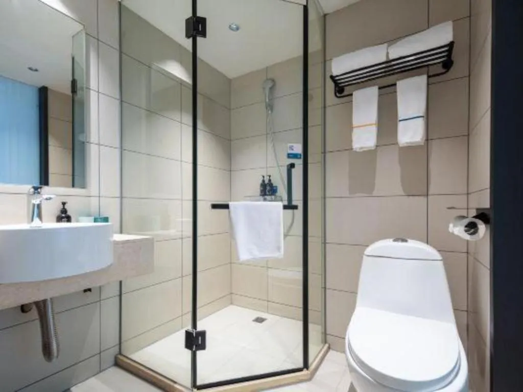 City Comfort Inn Wuhan Dongwu Avenue Light Rail Station