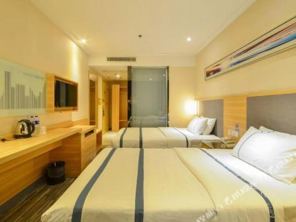 Bed in City Comfort Inn Xiao'gan City Beijing Road