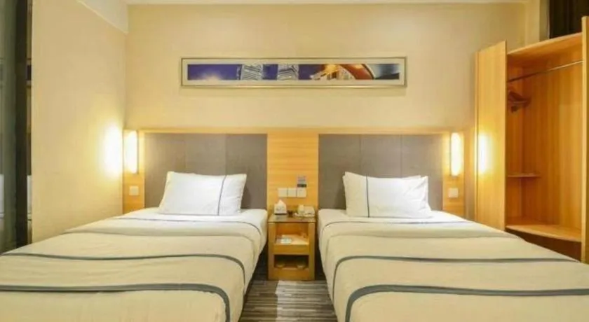 Bed in City Comfort Inn Xiao'gan City Beijing Road