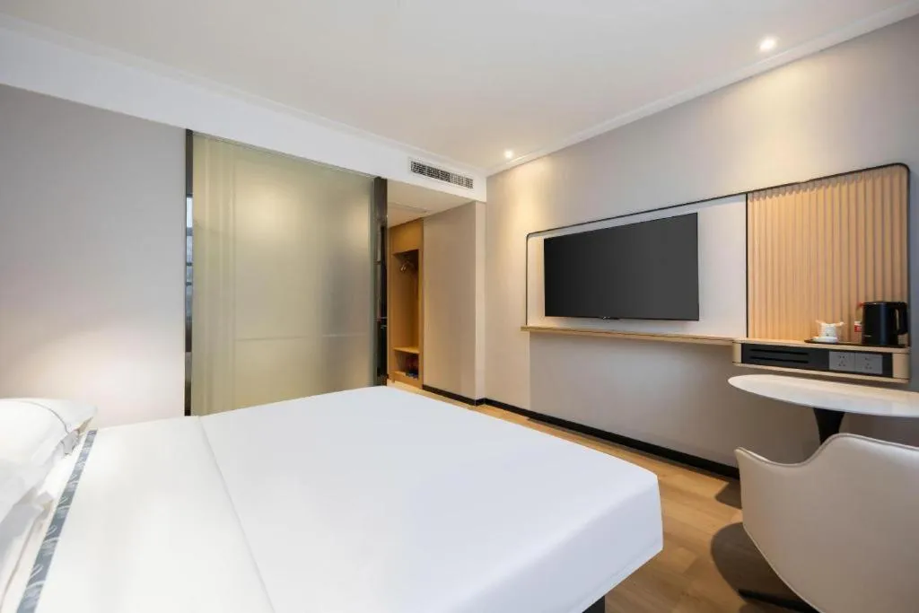 Bed in City Comfort Inn Xiao'gan City Beijing Road