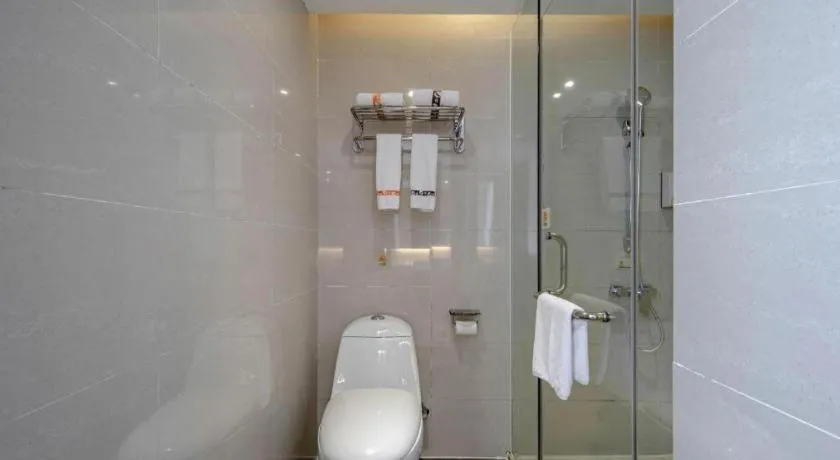 JTOUR Inn Hechi Yizhou Municipal Central Plaza