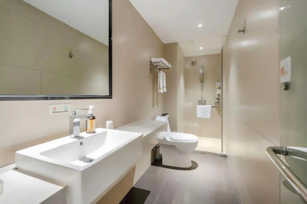 JTOUR Inn Hechi Yizhou Municipal Central Plaza