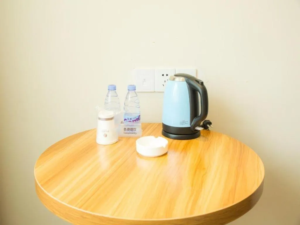 JTOUR Inn Hechi Yizhou Municipal Central Plaza