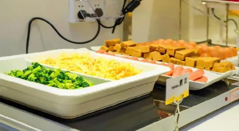 JTOUR Inn Hechi Yizhou Municipal Central Plaza