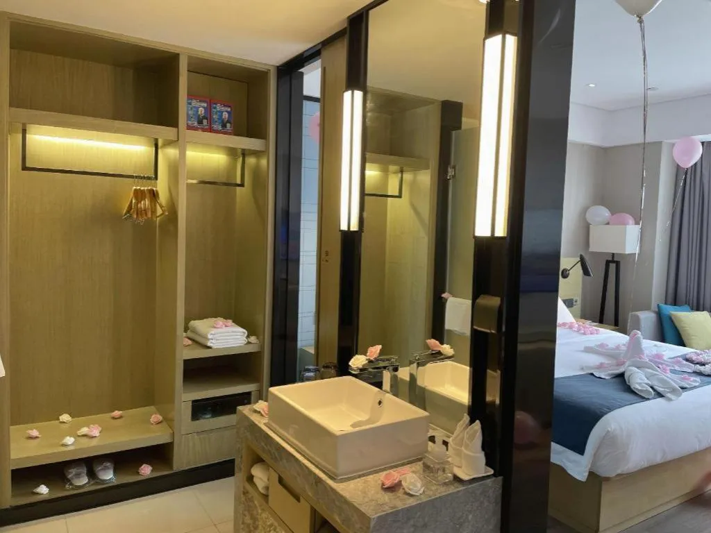 Bed in Echarm Hotel Nanning Chaoyang Square River View