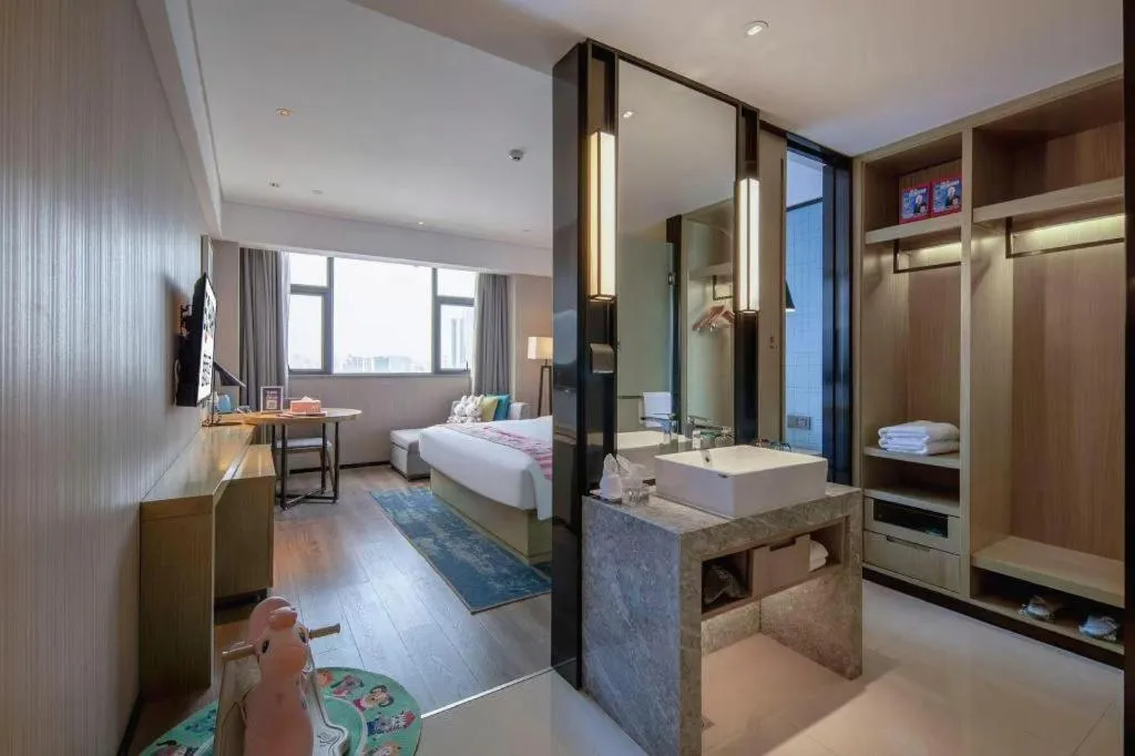 Bed in Echarm Hotel Nanning Chaoyang Square River View