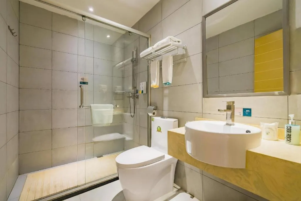 City Comfort Inn Guangzhou Shangxiajiu Hualin Temple Chenjiaci Metro Station