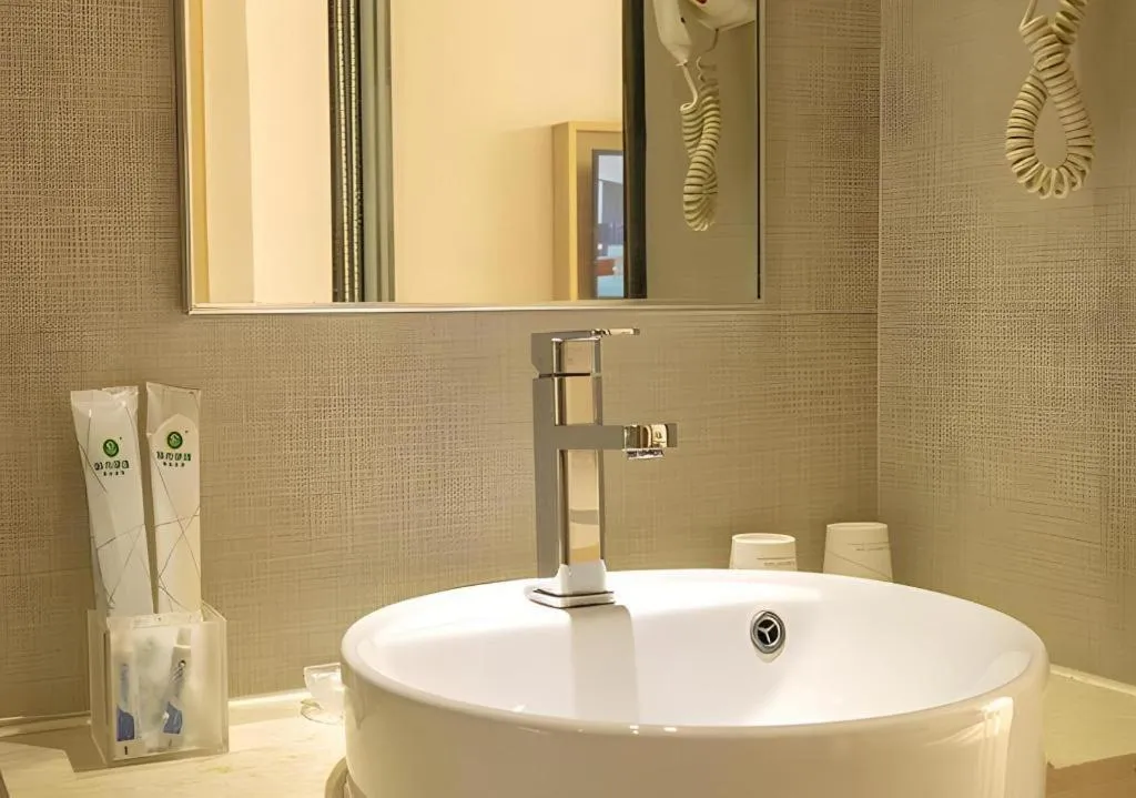 City Comfort Inn Guangzhou Shangxiajiu Hualin Temple Chenjiaci Metro Station