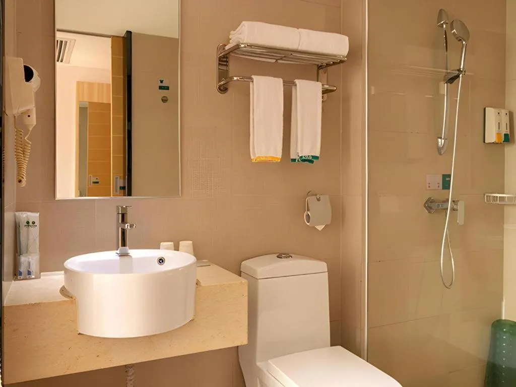 City Comfort Inn Guangzhou Shangxiajiu Hualin Temple Chenjiaci Metro Station