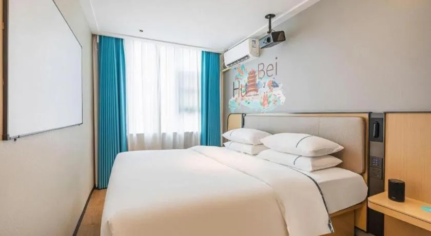 Bed in City Comfort Inn Wuhan Huangxiaohe Road Huaqiao