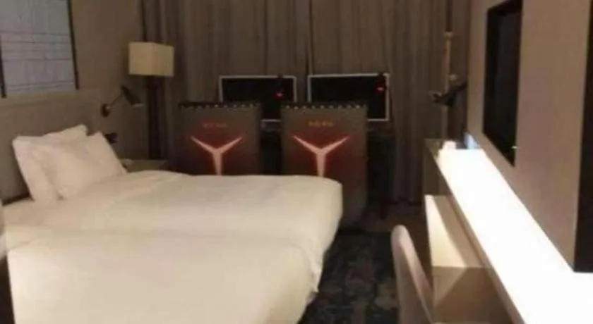 Bed in Echarm Hotel Wuhan Hankou Station Changgang Road Metro Station