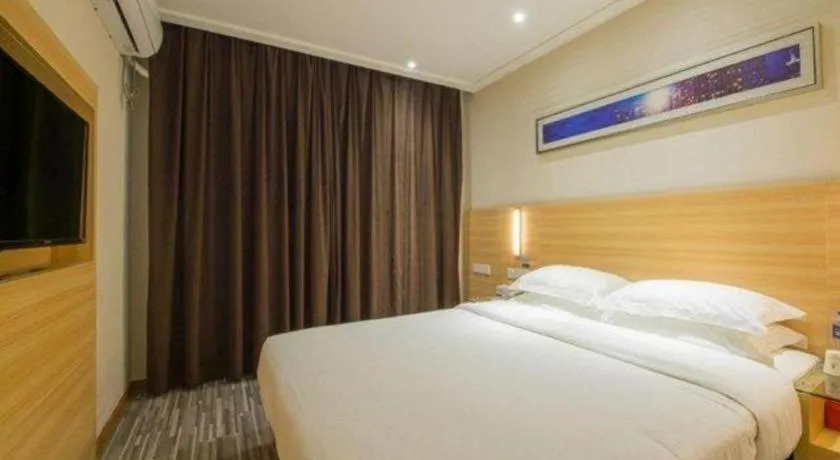 Bed in City Comfort Inn Wuhan Guanggu Textile University